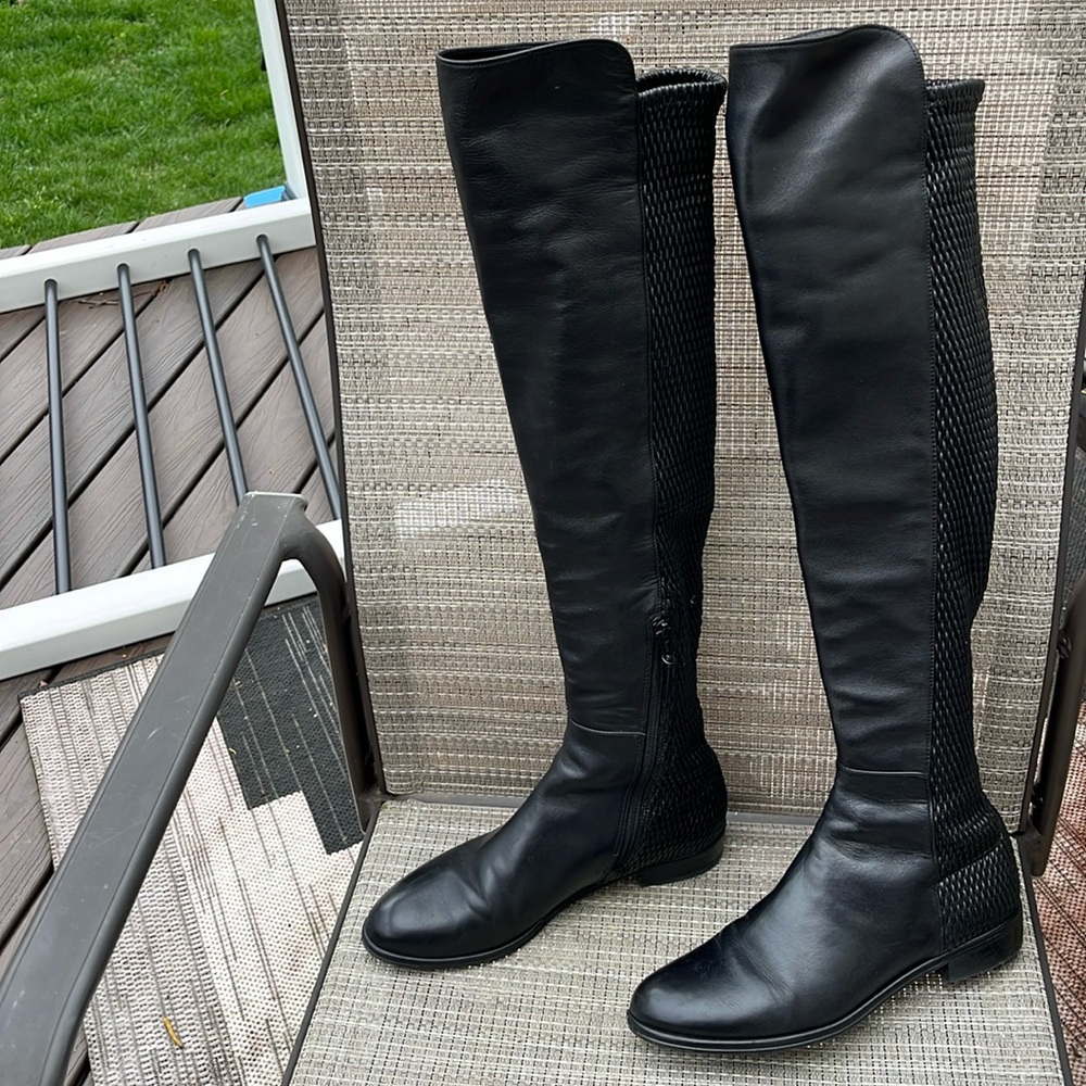 STUART WIETZMAN LADIES BLACK SMOOTH/TEXTURED OVER KNEE BOOTS-6.5